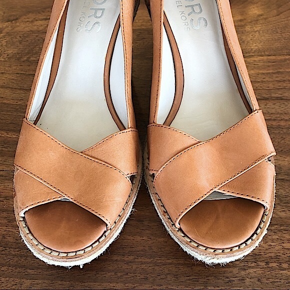 ❌SOLD❌ Michael KORS Sandals, Leather Open Toe ESPADRILLE! - Picture 5 of 16